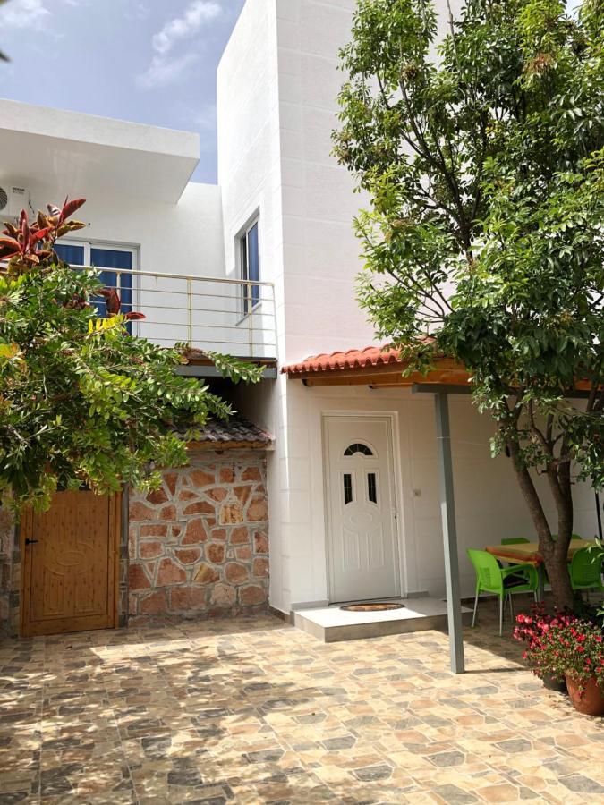 Olympia Guesthouse 사밀 외부 사진
